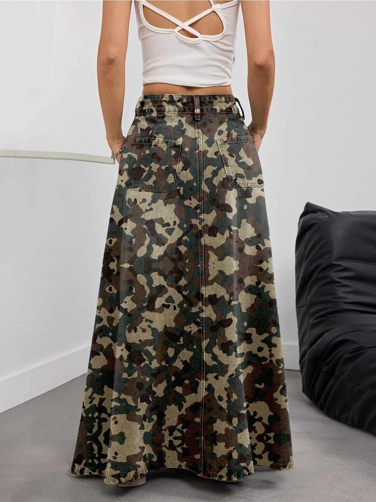 ebossy Women's Vintage Mid-Rise Multi-Pockets Flared Long Jean Skirts Pleated Flowy Swing A-line Denim Maxi Skirts