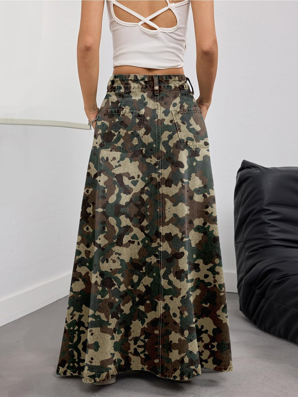 ebossy Women's Vintage Mid-Rise Multi-Pockets Flared Long Jean Skirts Pleated Flowy Swing A-line Denim Maxi Skirts